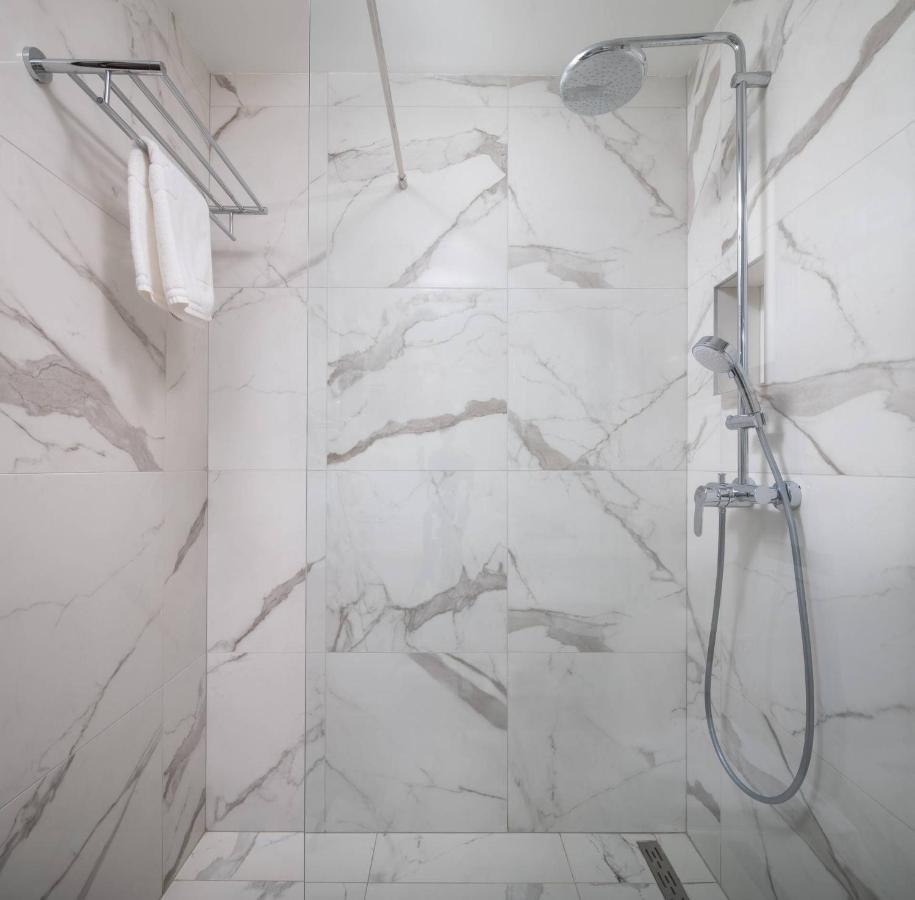 Ellure Luxury Suites Сплит Екстериор снимка