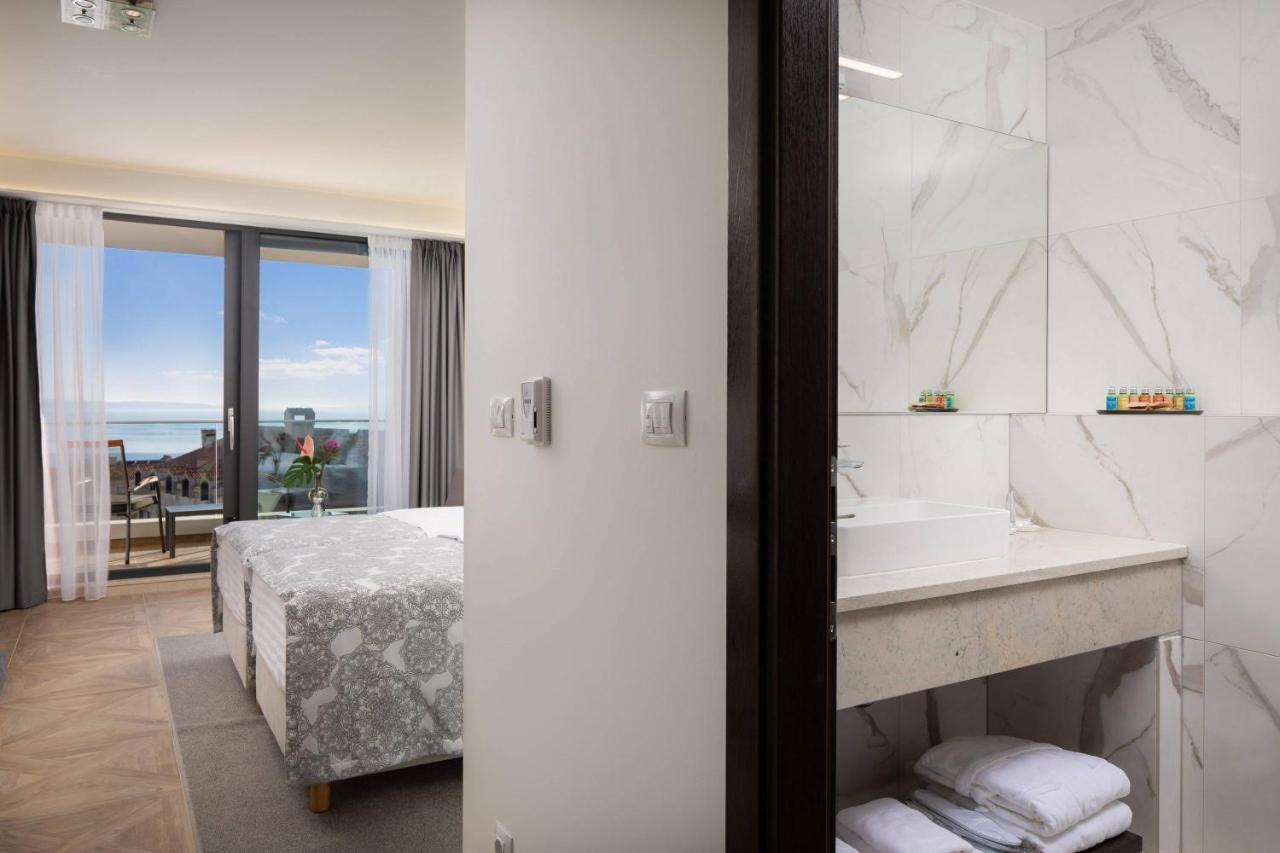 Ellure Luxury Suites Сплит Екстериор снимка